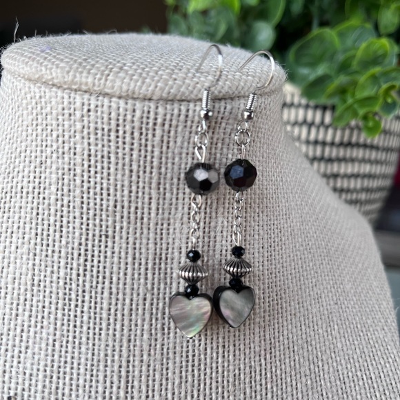 🖤Handmade Earrings 🖤 - Picture 7 of 10